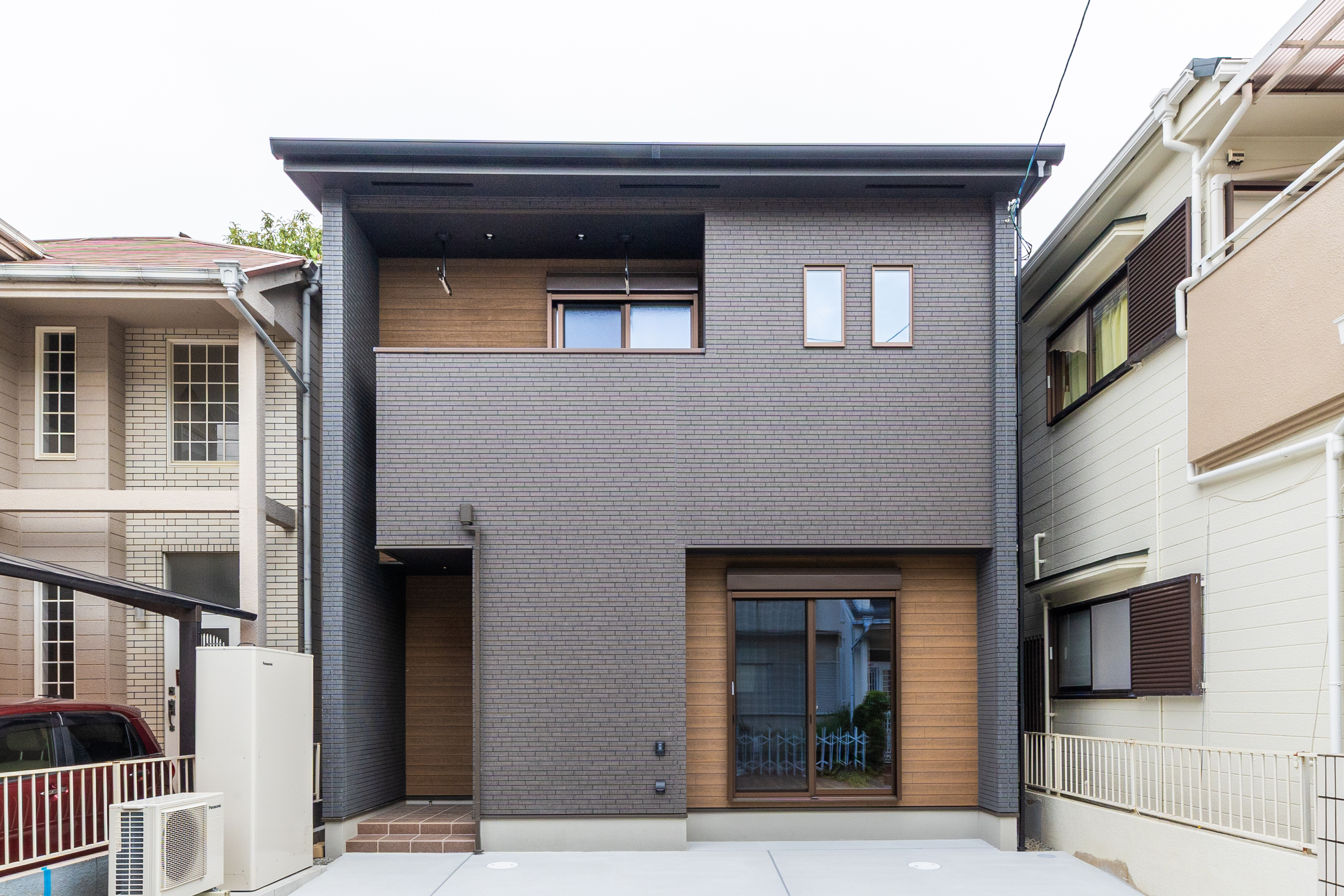 Exterior 3